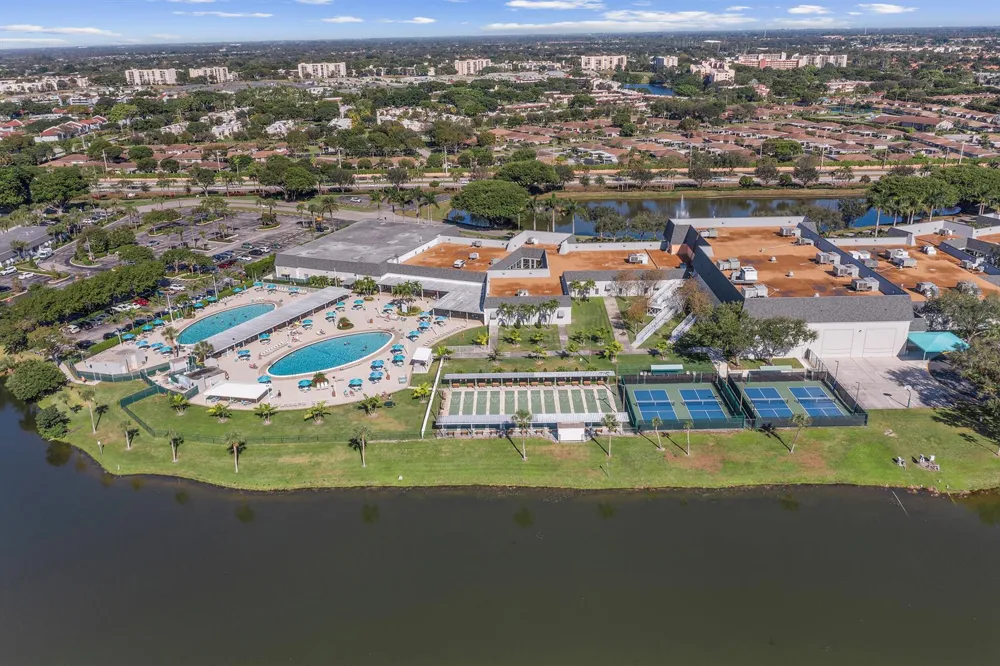 4 Flanders A Delray Beach, FL 33484