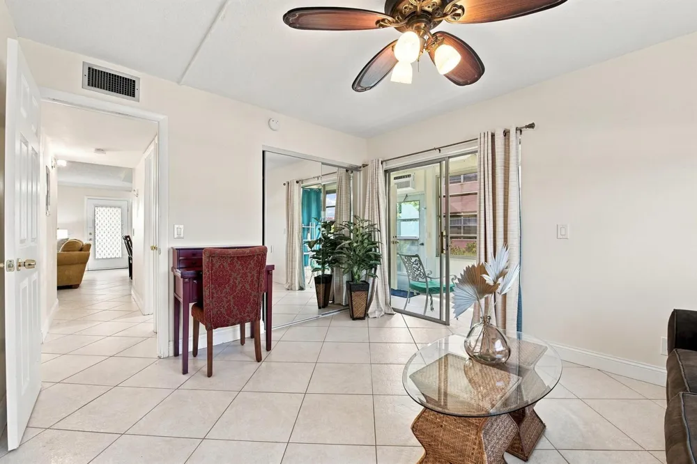 4 Flanders A Delray Beach, FL 33484