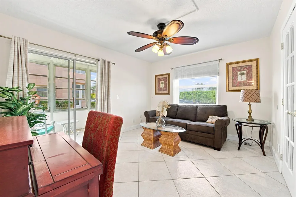 4 Flanders A Delray Beach, FL 33484