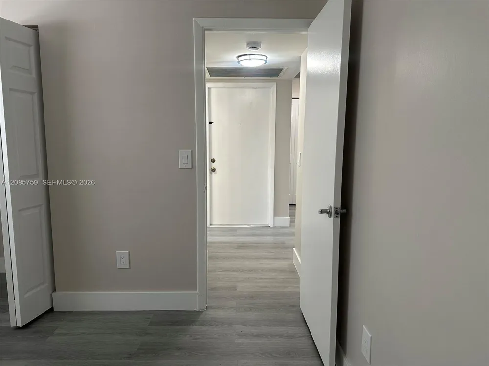 14909 SW 104th St #18-24 Miami, FL 33196
