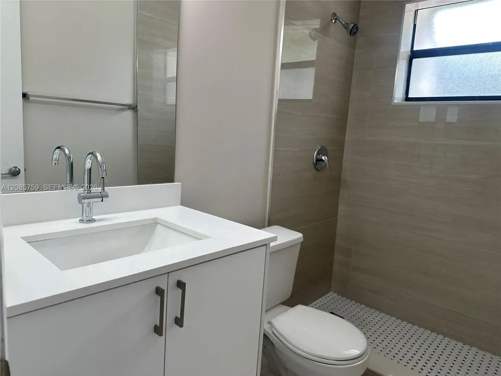 14909 SW 104th St #18-24 Miami, FL 33196
