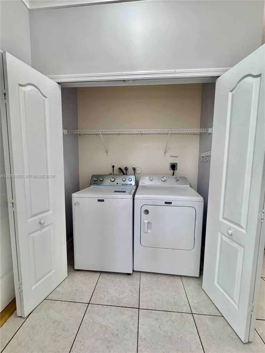 12864 NW 7th St Miami, FL 33182