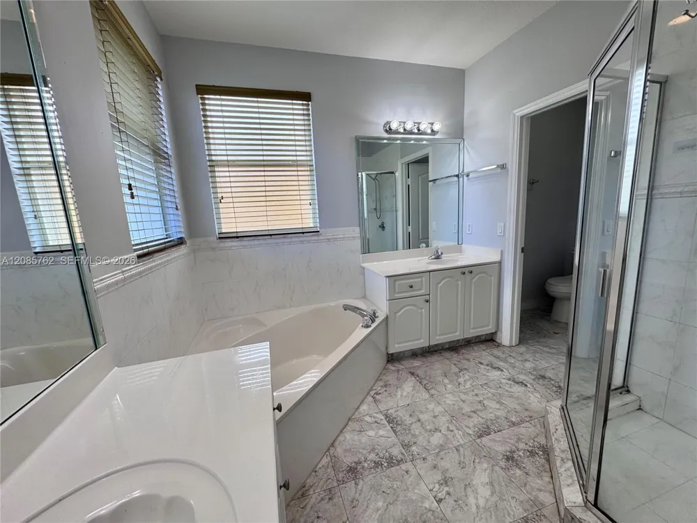12864 NW 7th St Miami, FL 33182