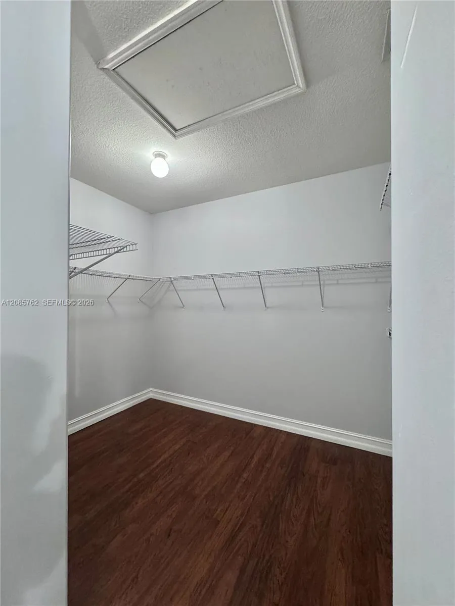 12864 NW 7th St Miami, FL 33182