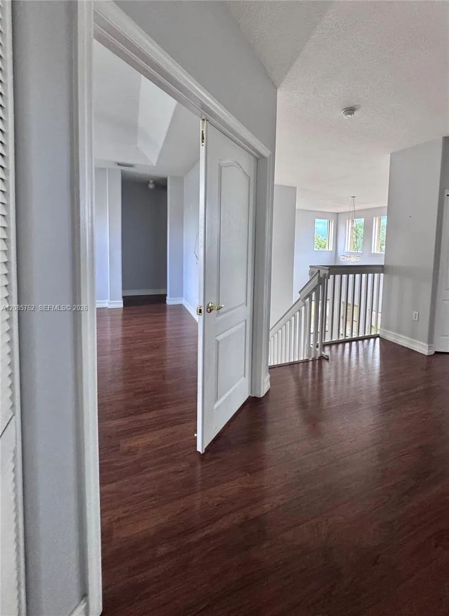 12864 NW 7th St Miami, FL 33182