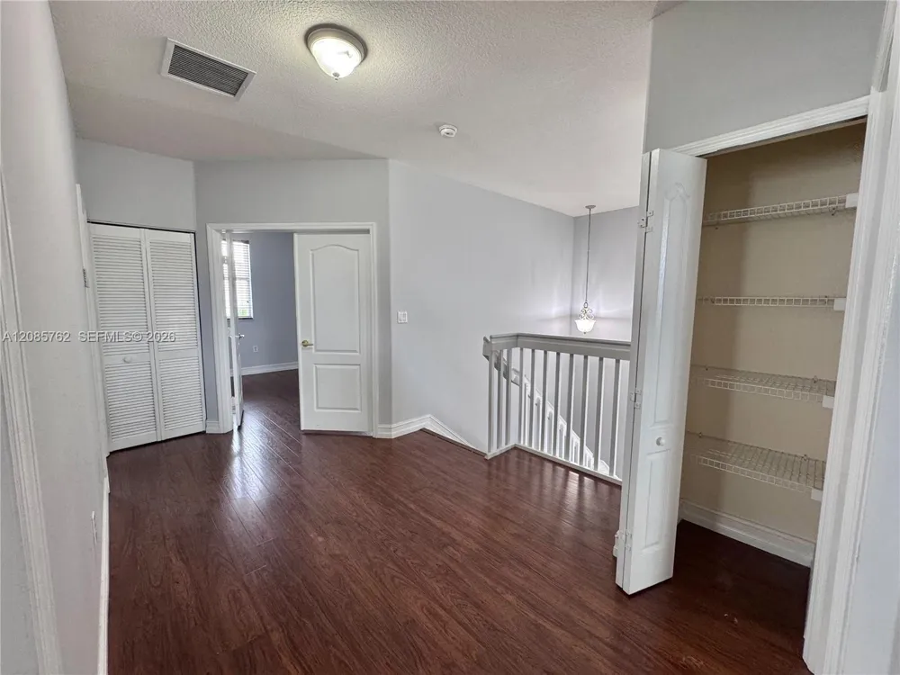 12864 NW 7th St Miami, FL 33182