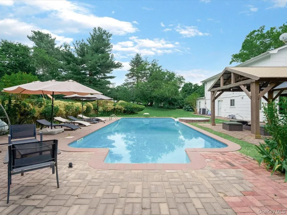 234 Townline Road Commack, NY 11725
