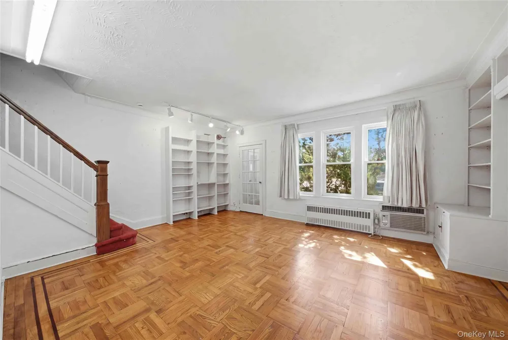 64-91 82nd Place Middle Village, NY 11379