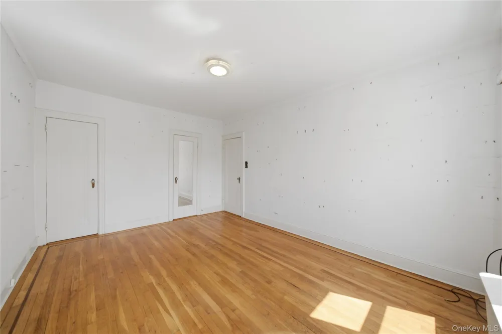 64-91 82nd Place Middle Village, NY 11379