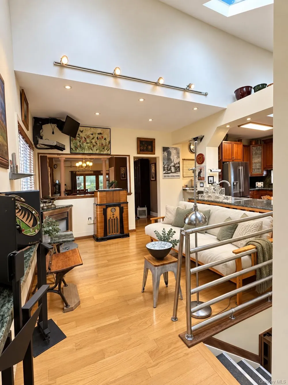 13810 Cronston Avenue Rockaway Park, NY 11694