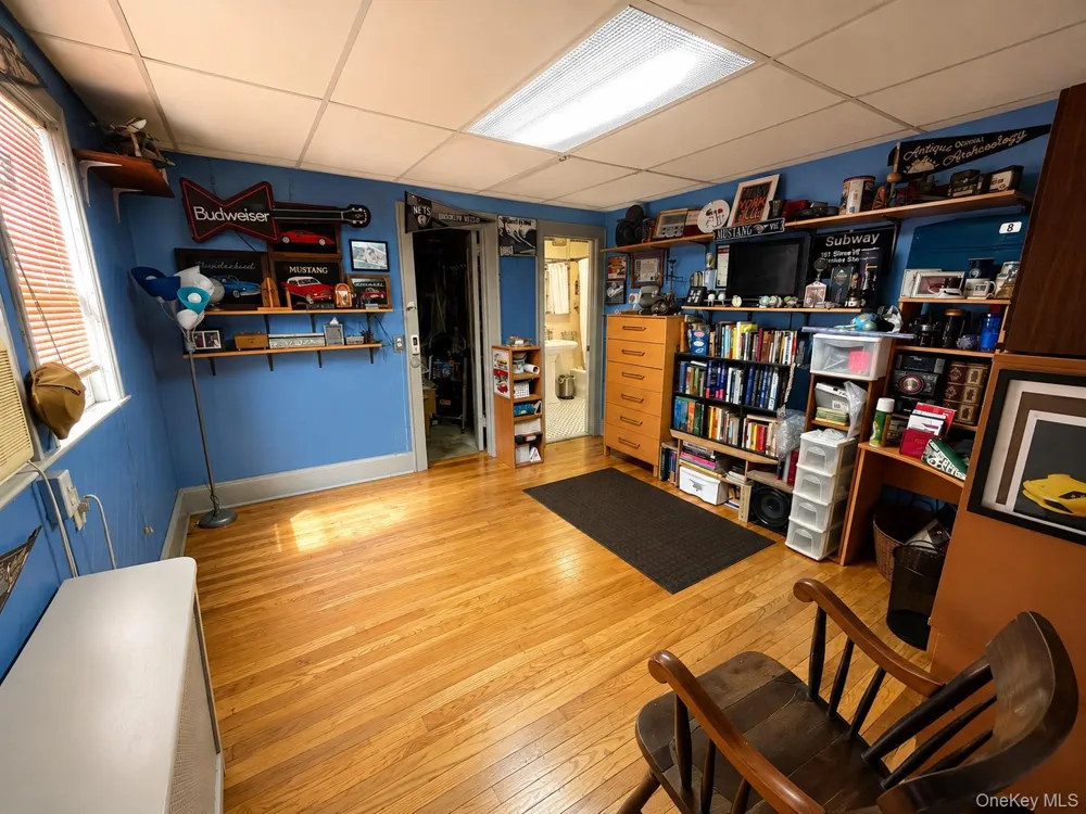 13810 Cronston Avenue Rockaway Park, NY 11694