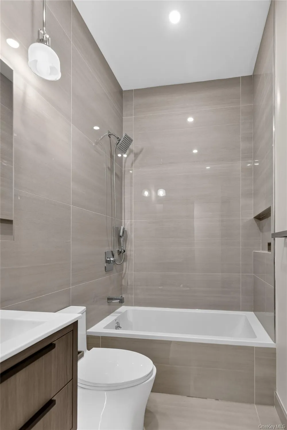 427 E 140 STREET #4 Bronx, NY 10451