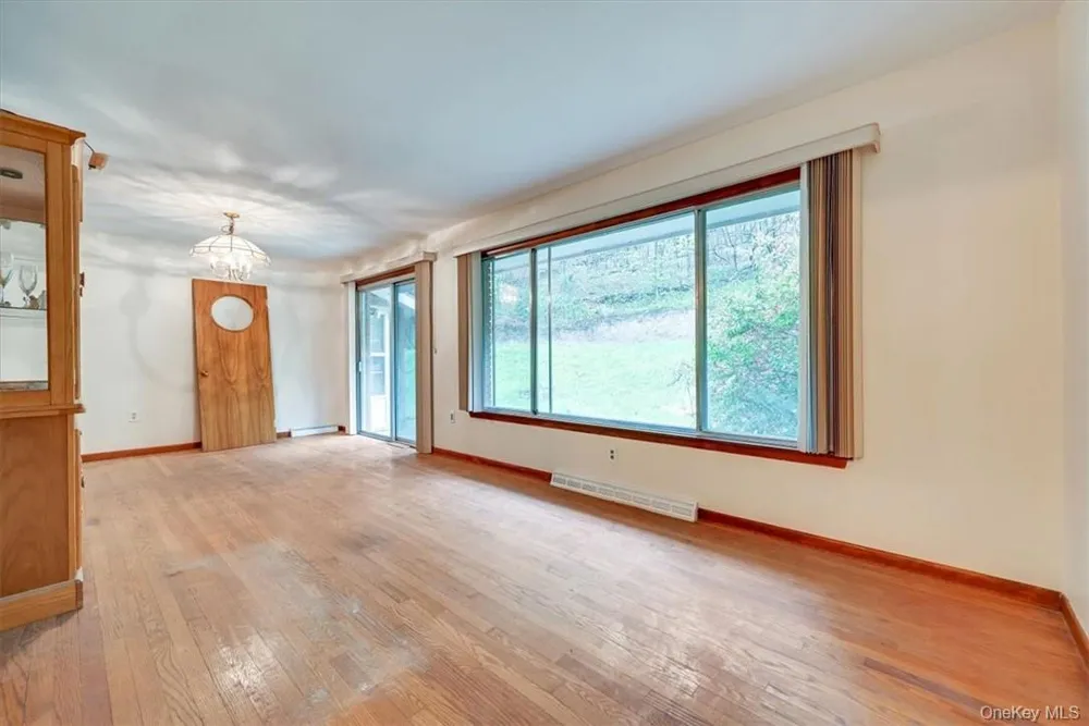 564 Kirbytown Road Middletown, NY 10940