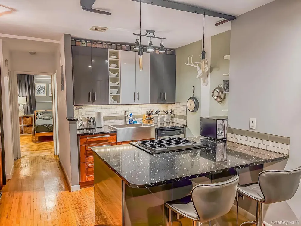 291 Martense Street #3R Brooklyn, NY 11226