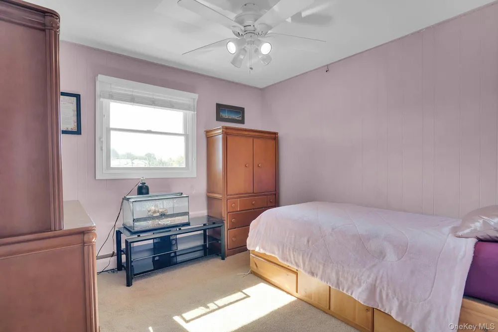 25 Heather Crescent Commack, NY 11725