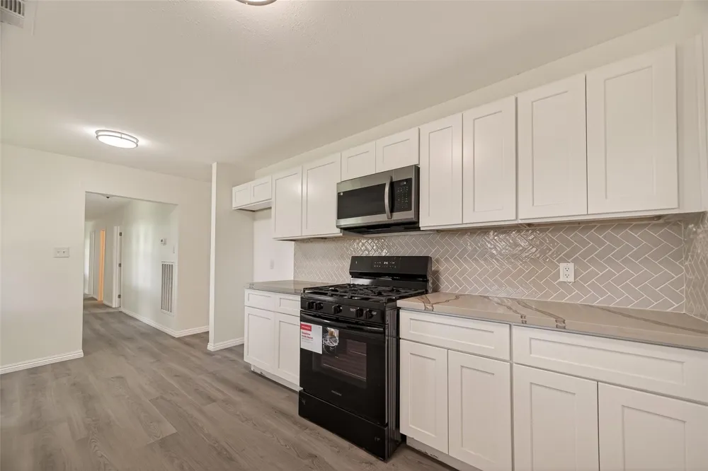 18219 Kings Lynn Street Webster, TX 77058