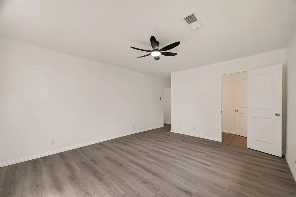 18219 Kings Lynn Street Webster, TX 77058