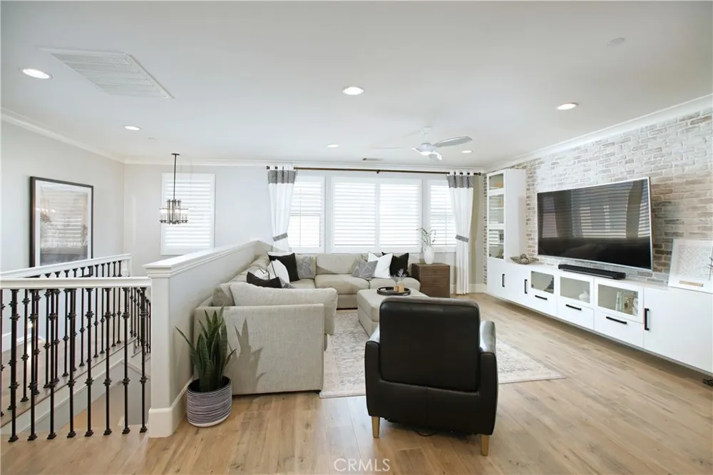 27624 Camellia Drive Saugus, CA 91350