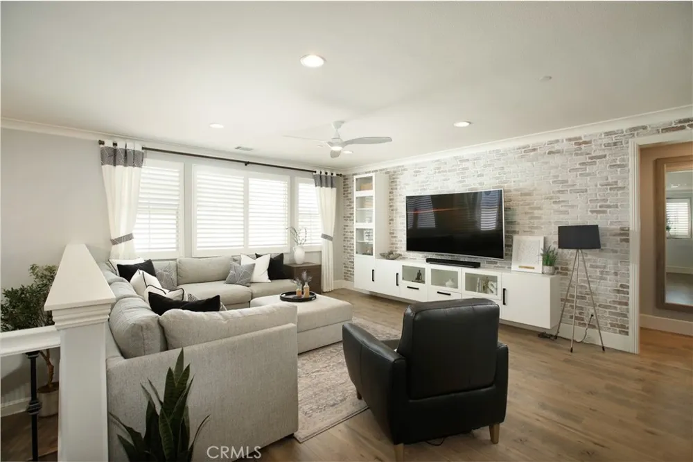 27624 Camellia Drive Saugus, CA 91350