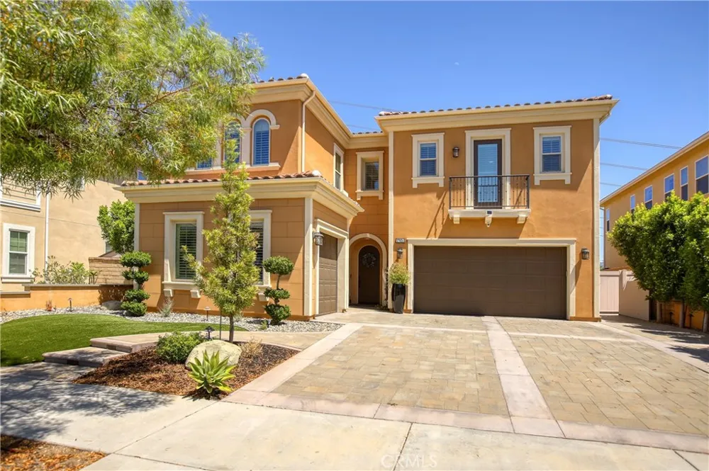 27624 Camellia Drive Saugus, CA 91350