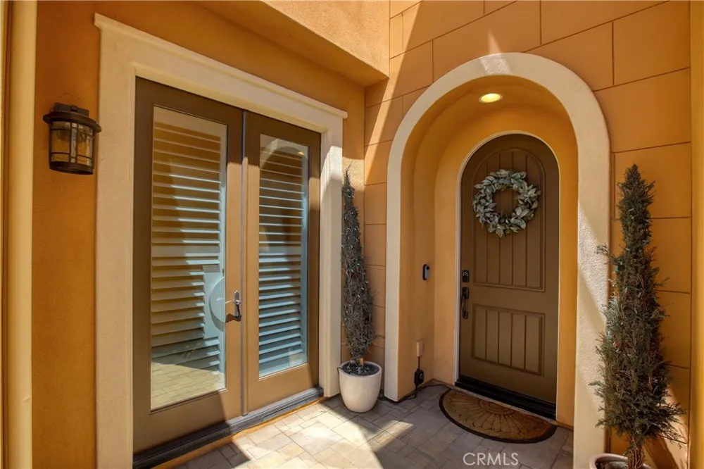 27624 Camellia Drive Saugus, CA 91350