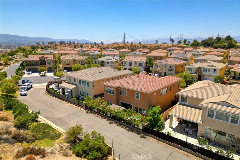27624 Camellia Drive Saugus, CA 91350