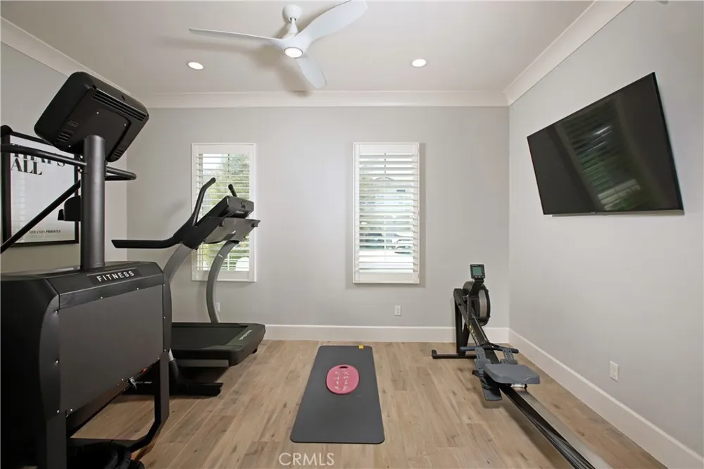 27624 Camellia Drive Saugus, CA 91350