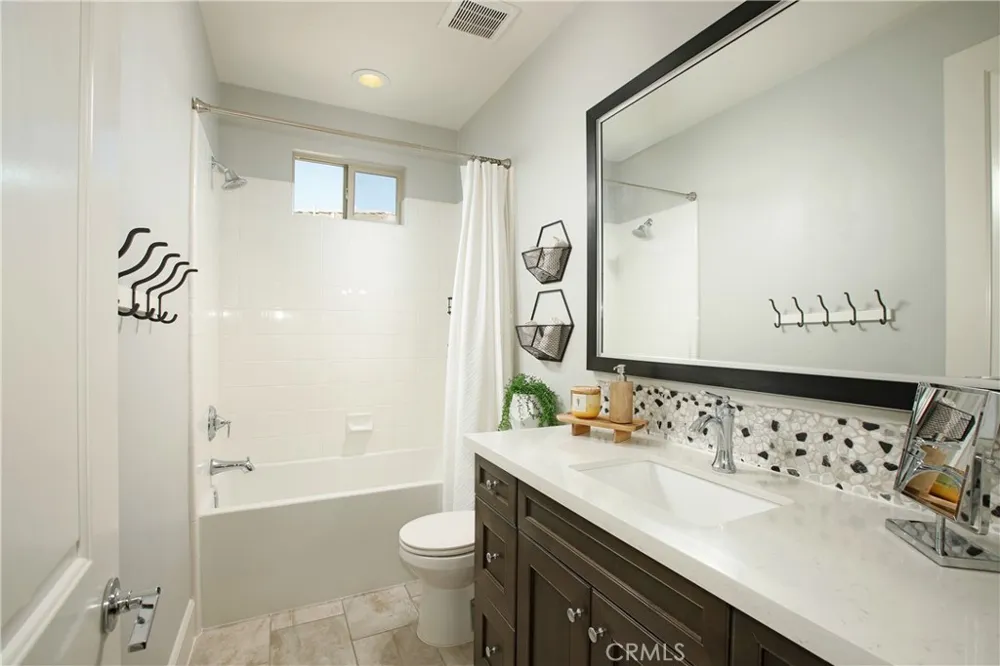 27624 Camellia Drive Saugus, CA 91350