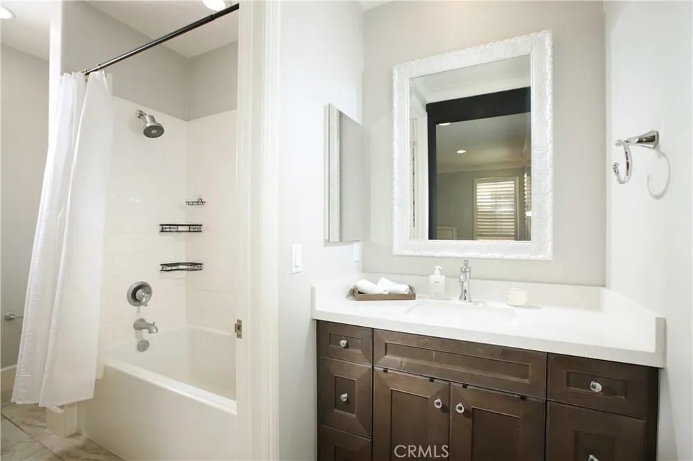 27624 Camellia Drive Saugus, CA 91350
