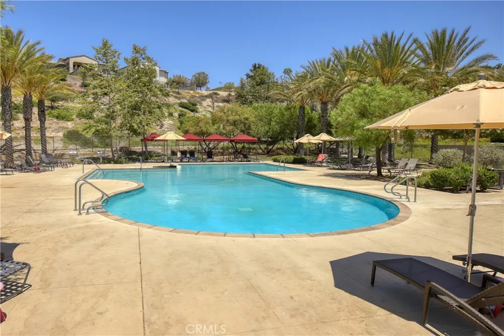 27624 Camellia Drive Saugus, CA 91350