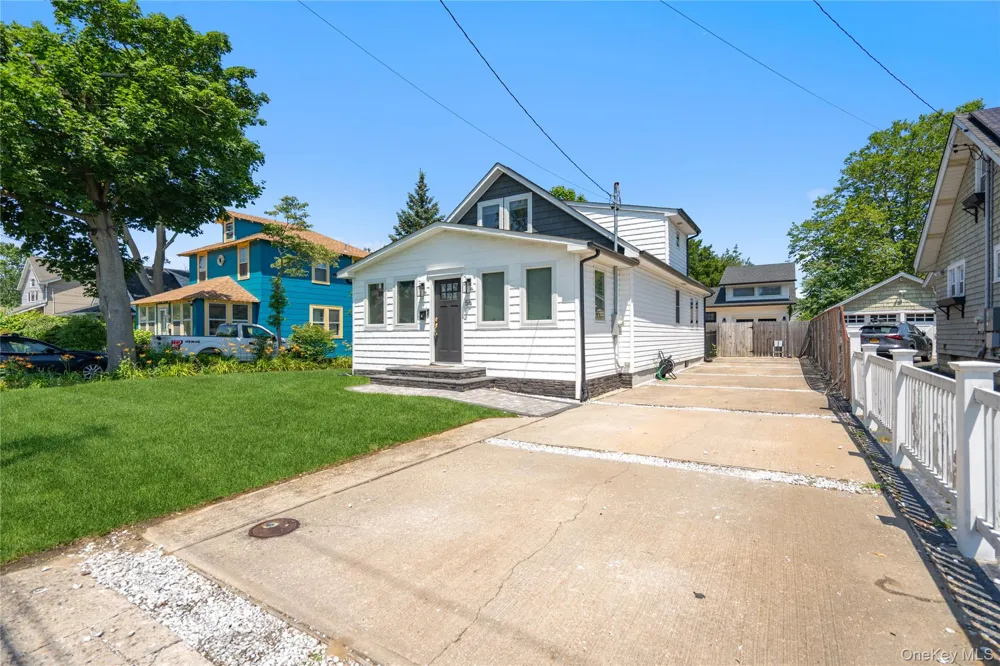 55 Cleveland Street Patchogue, NY 11772