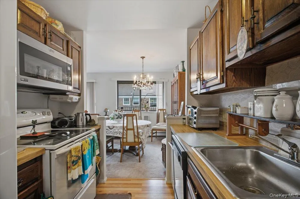 107 Broadway #205B White Plains, NY 10603