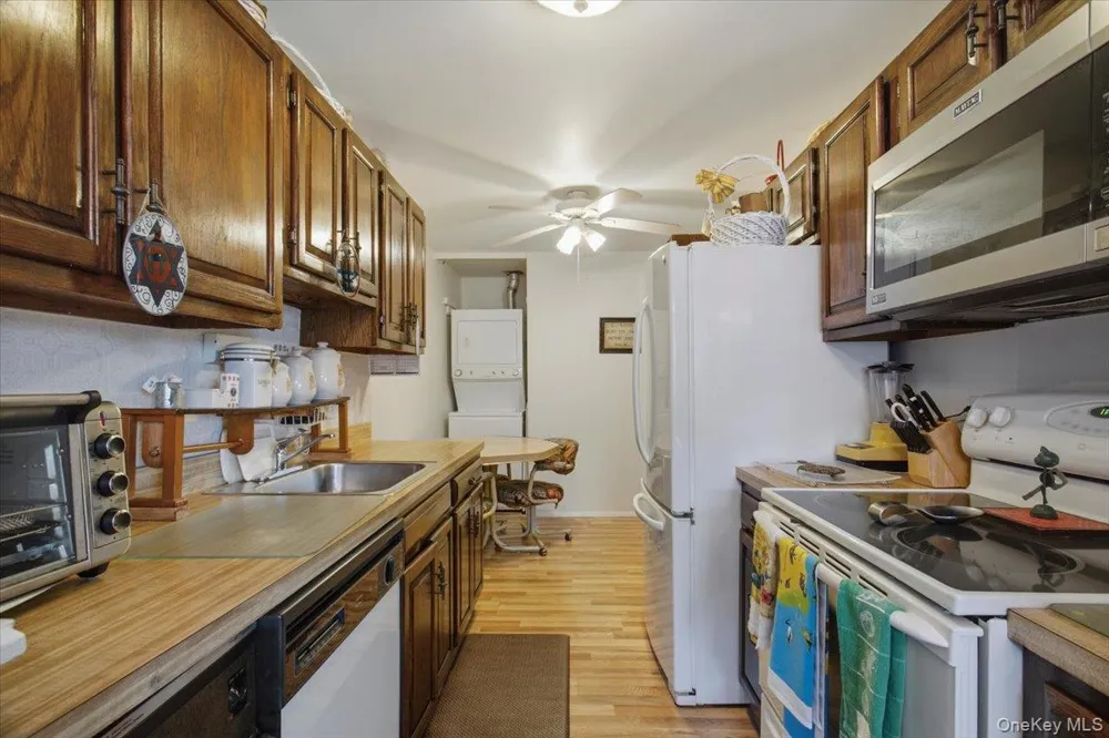107 Broadway #205B White Plains, NY 10603