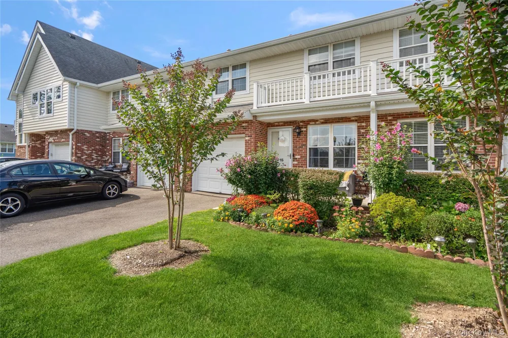 15 Springfield Circle #1 Central Islip, NY 11722