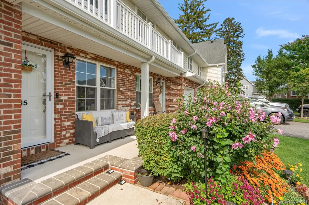 15 Springfield Circle #1 Central Islip, NY 11722