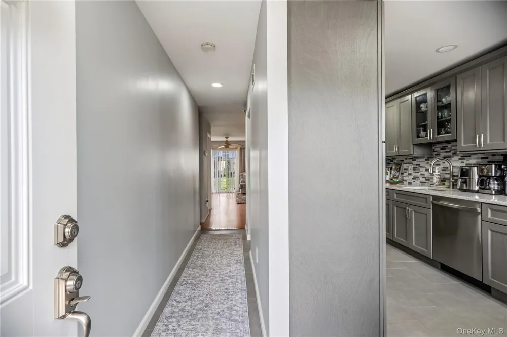 15 Springfield Circle #1 Central Islip, NY 11722