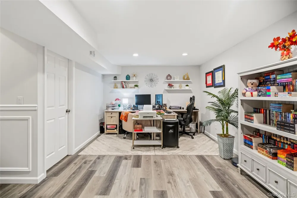 15 Springfield Circle #1 Central Islip, NY 11722