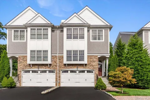 30 Hidden Ridge Court