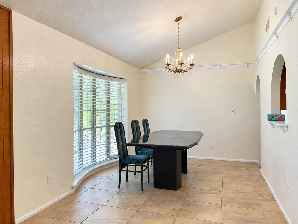 8831 Hendon Ln Houston, TX 77036