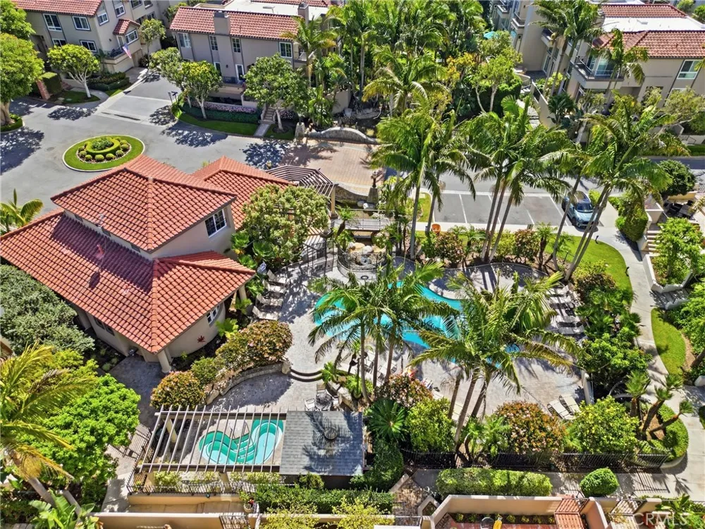 19225 Seabrook Huntington Beach, CA 92648