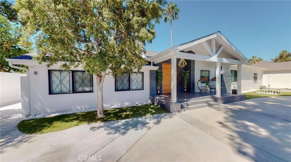 6945 Amestoy Los Angeles, CA 91406