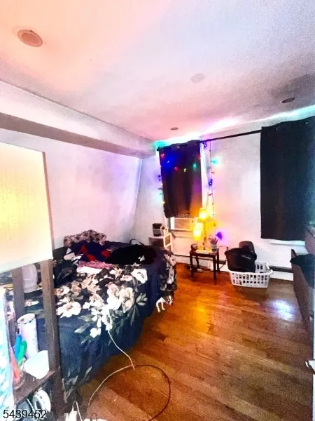 149 Lake Ave Clifton City, NJ 07011