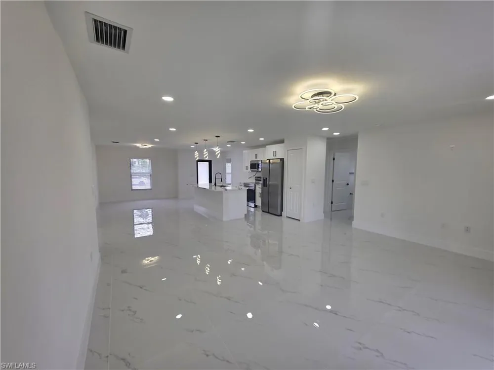 1918 NW 21st Terrace Cape Coral, FL 33993