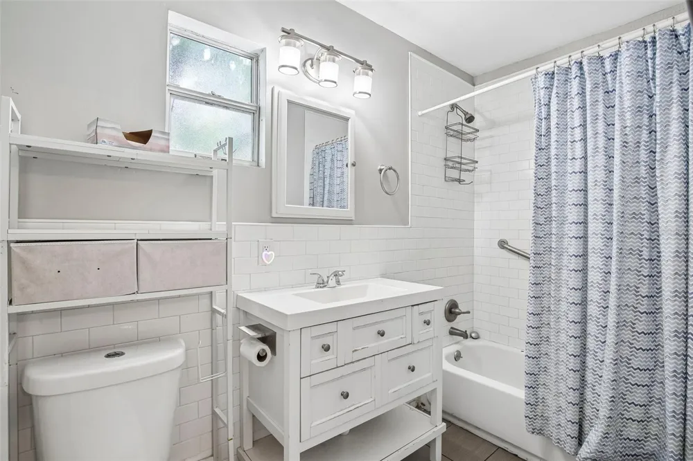 5134 9TH AVENUE S St Petersburg, FL 33707
