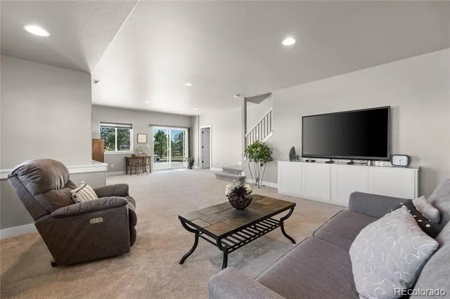 6957 Black Forest Drive Elizabeth, CO 80107
