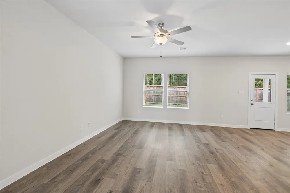 7926 Alset Dr Magnolia, TX 77354