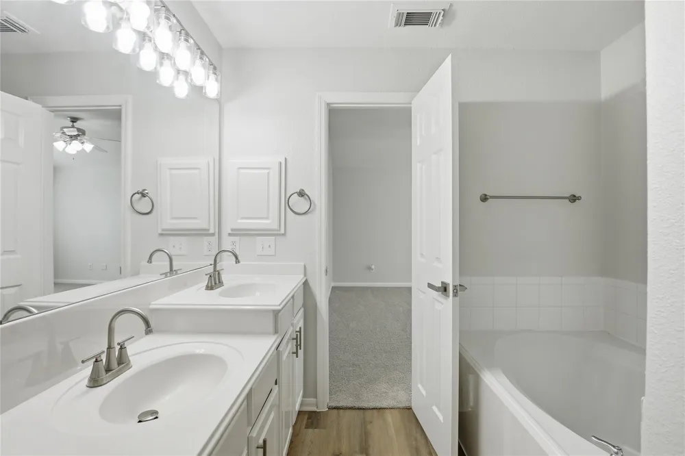 21126 Amber Crossing Drive Richmond, TX 77406