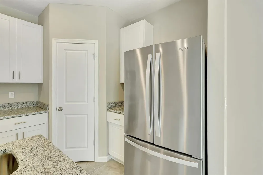 5694 SE EDGEWATER CIRCLE Stuart, FL 34997
