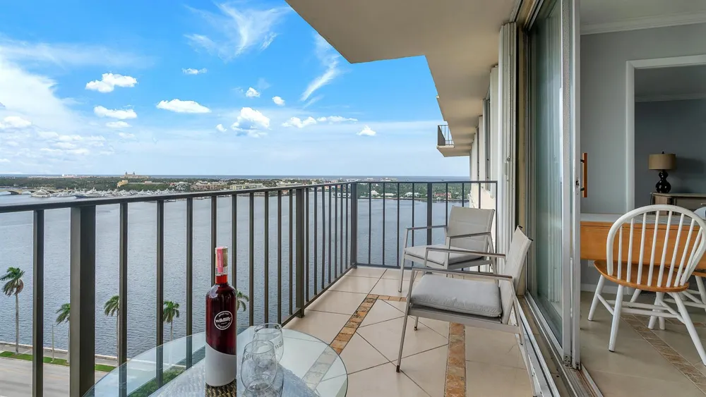 1801 S FLAGLER DRIVE #1804 West Palm Beach, FL 33401