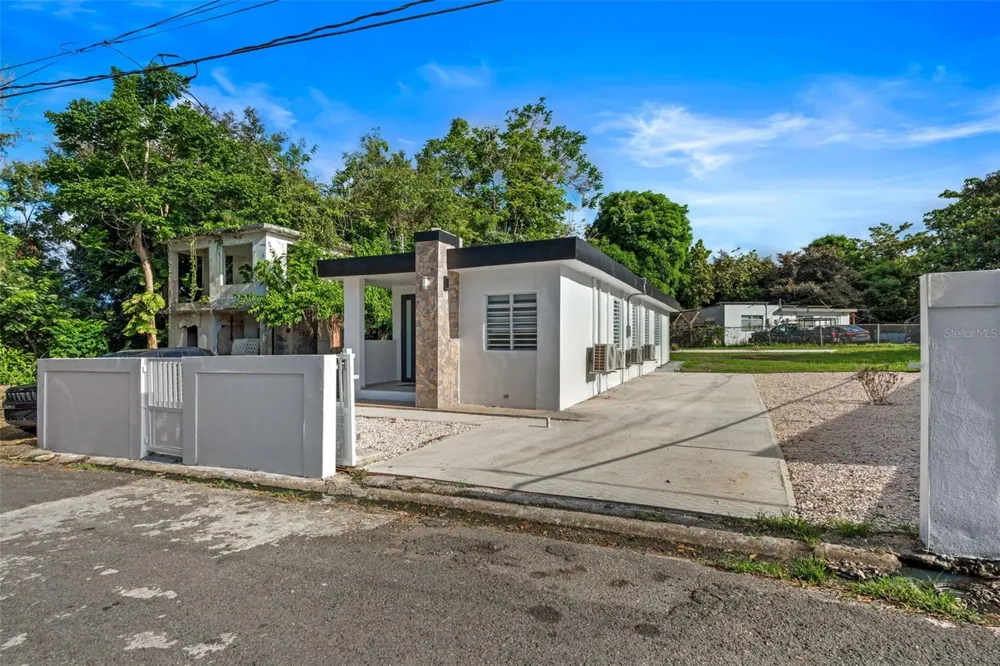 228 BO. PITAHAYA Luquillo, PR 00773